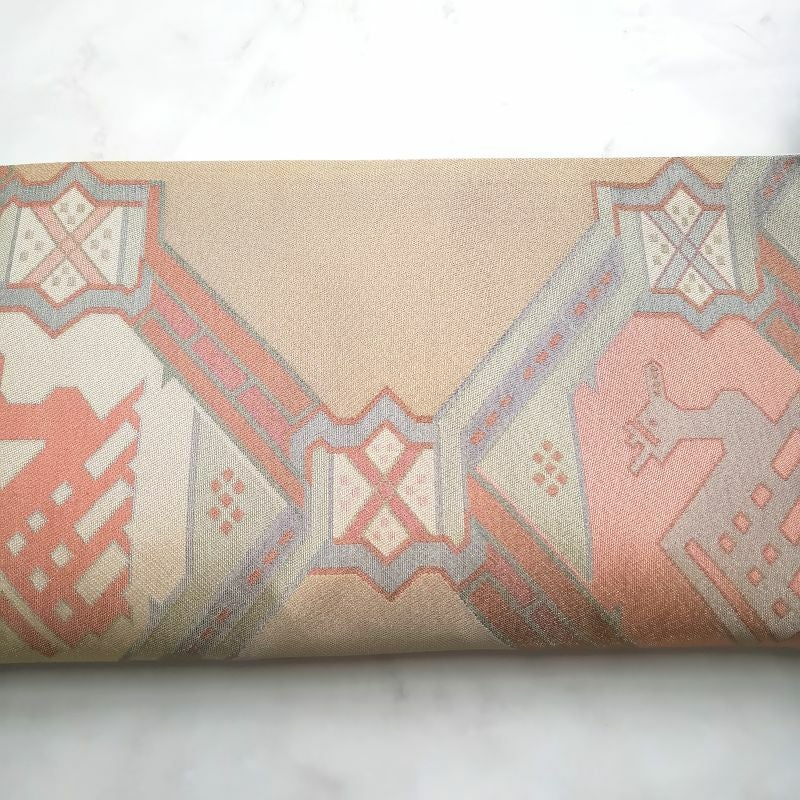 反物 袋帯 西陣織 六通柄 正絹 証紙付 金・銀地に人物・動物柄_画像10