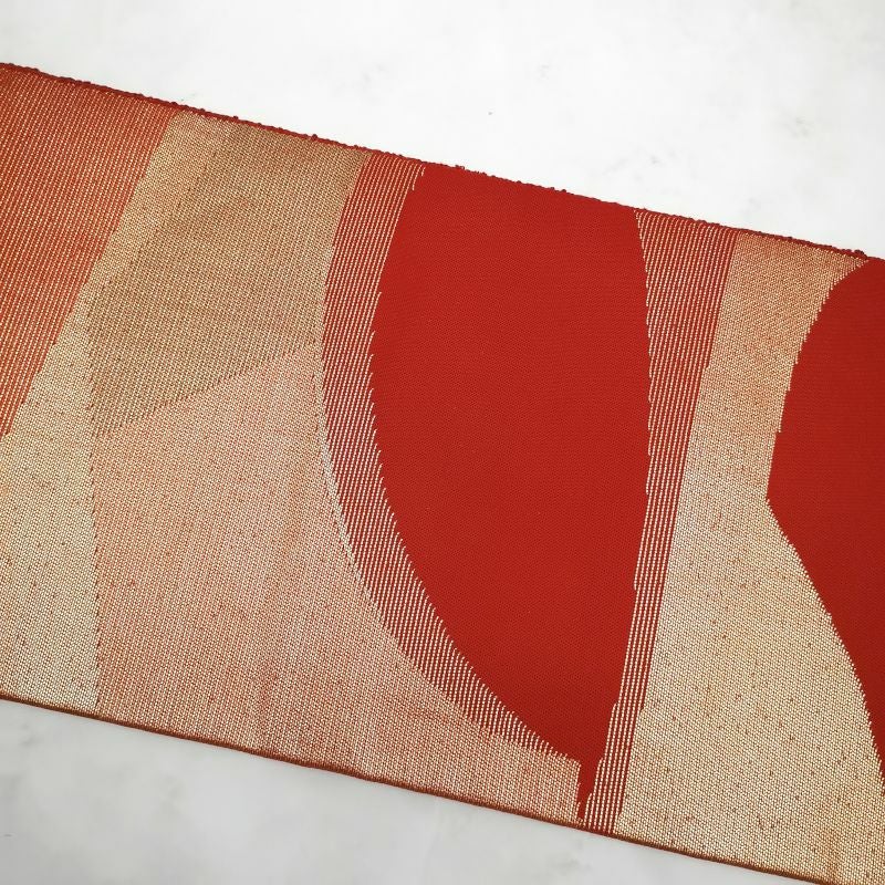 八寸名古屋帯 六通柄 名古屋仕立て 正絹 良品 赤・朱地に幾何学柄・抽象柄_画像7