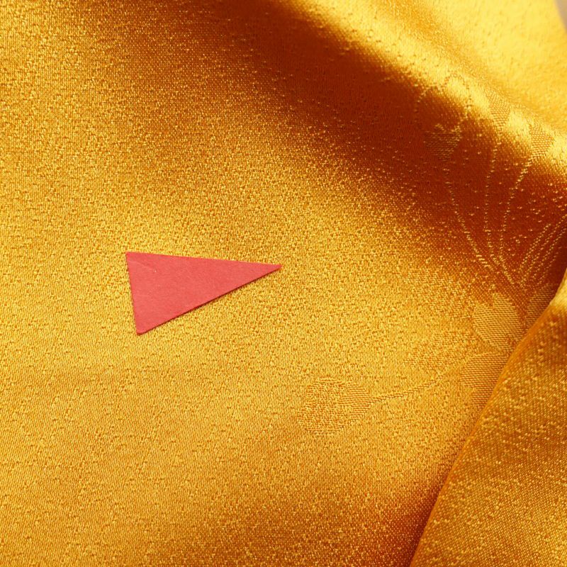 振袖 正絹 金駒刺繍 箔 蝶 花柄 袷仕立て 黄・黄土色_画像24