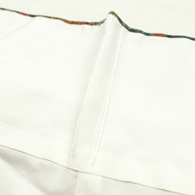 小紋 美品 しつけ糸付き 縮緬 総柄 正絹 幾何学柄・抽象柄 袷仕立て 多色使い_画像24