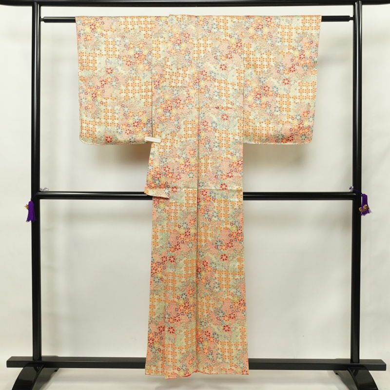 小紋 仕付け糸付き 総柄 正絹 花柄 袷仕立て ベージュ_画像2