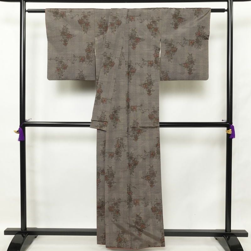 大島紬 良品 泥大島紬 古代染色伝承泥染 証紙あり 正絹 幾何学柄・抽象柄 袷仕立て 茶_画像2