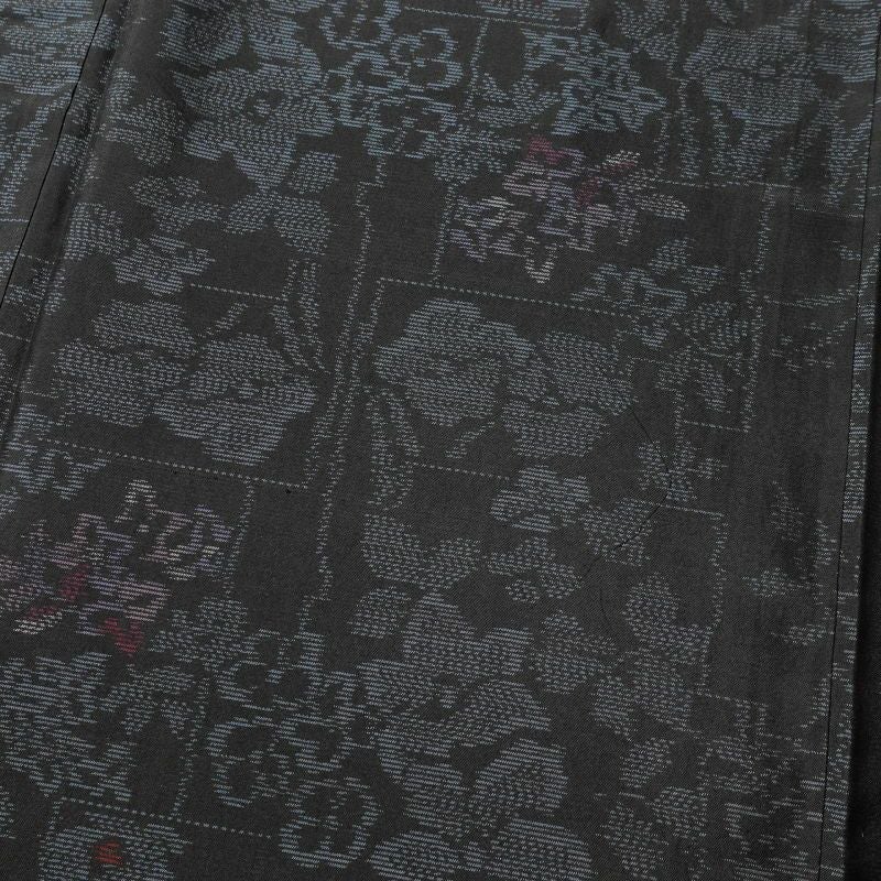 紬 良品 正絹 花柄 袷仕立て 黒地 青・紺 大きいサイズ_画像6