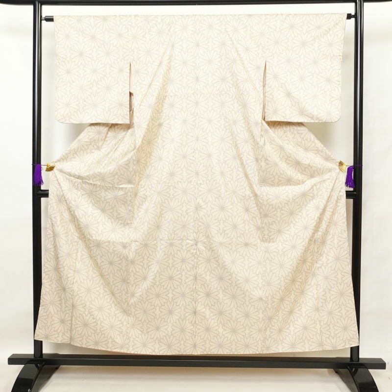 紬 正絹 花柄 袷仕立て クリーム サラッとした手触り_画像1