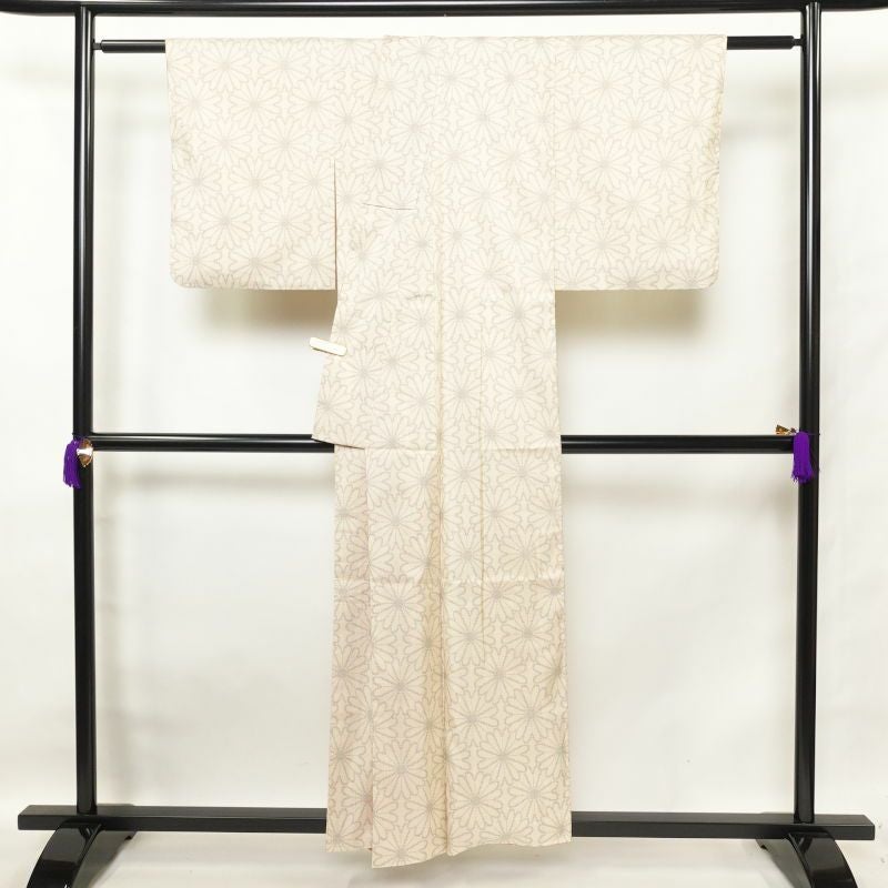 紬 正絹 花柄 袷仕立て クリーム サラッとした手触り_画像2