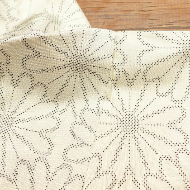 紬 正絹 花柄 袷仕立て クリーム サラッとした手触り_画像22