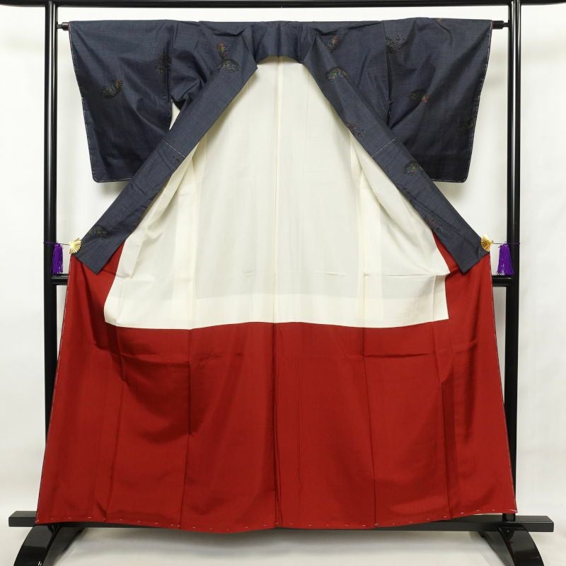 紬 良品 しつけ糸付き 正絹 古典柄 袷仕立て 青・紺_画像3