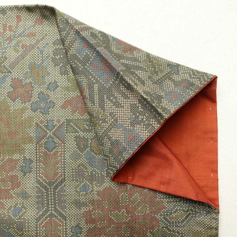 紬 美品 しつけ糸付き 正絹 幾何学柄・抽象柄 袷仕立て 緑・うぐいす色_画像16