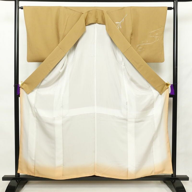 付け下げ 一つ紋付き 金彩 正絹 附下 身丈157cm 裄丈63cm 古典柄 袷仕立て 茶_画像3