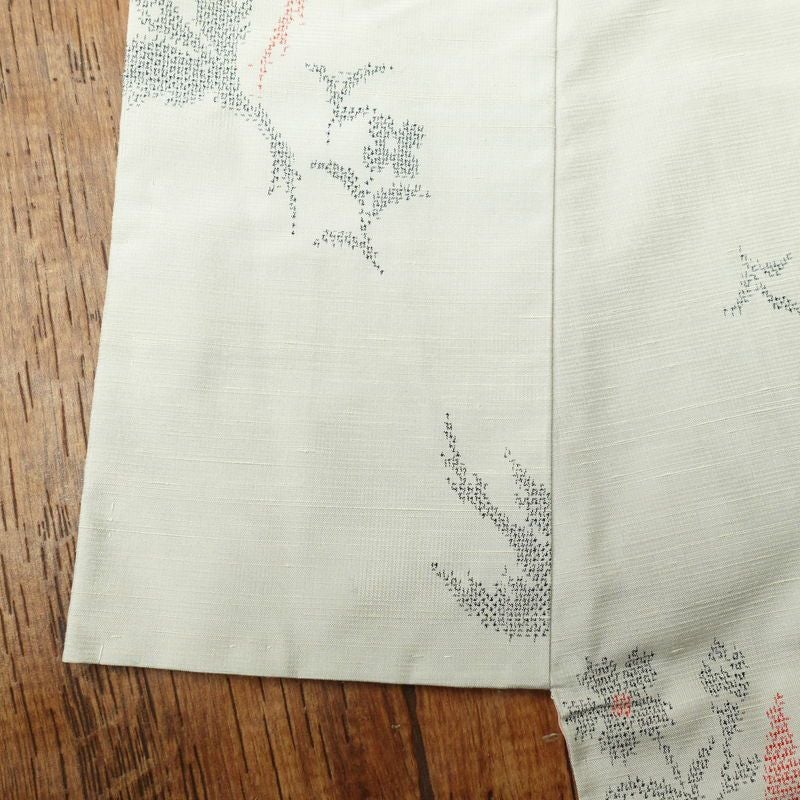 紬 良品 しつけ糸付き 小紋柄 正絹 人物・動物柄 身丈161cm 裄丈66cm 袷仕立て グレー_画像14