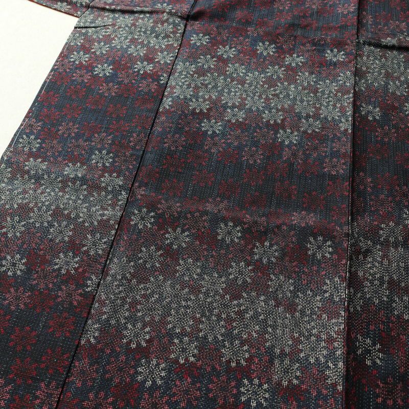 紬 美品 しつけ糸付き 紬着物 正絹 花柄 身丈170cm 裄丈66cm 袷仕立て 青・紺_画像5