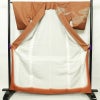 訪問着 紬地 良品 スワトウ刺繍 一つ紋付き 身丈164cm 裄丈66.5cm 正絹 幾何学柄・抽象柄 袷仕立て 茶_画像3