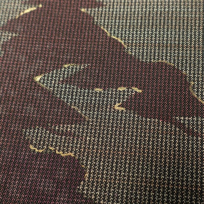 付け下げ 美品 紬地 しつけ糸付き 金彩 身丈159cm 裄丈63.5cm 附下 正絹 風景柄 袷仕立て 茶_画像9