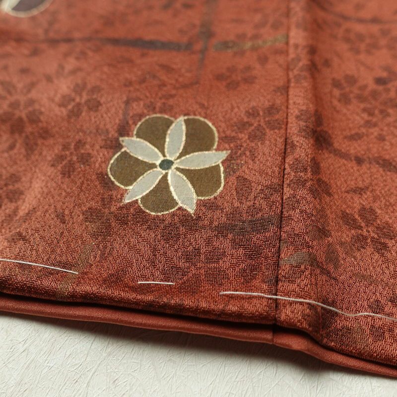 付け下げ しつけ糸付き 正絹 金彩 花柄 身丈166cm 裄丈65cm 袷仕立て 緑・うぐいす色_画像13