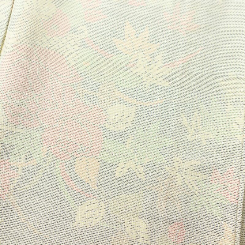 大島紬 良品 証紙あり しつけ糸付き 正絹 身丈161.5cm 裄丈65.5cm 木の葉・植物柄 袷仕立て クリーム_画像6