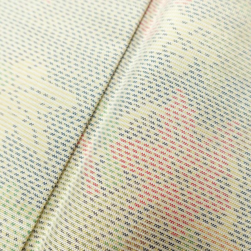 大島紬 良品 証紙あり しつけ糸付き 正絹 身丈161.5cm 裄丈65.5cm 木の葉・植物柄 袷仕立て クリーム_画像8