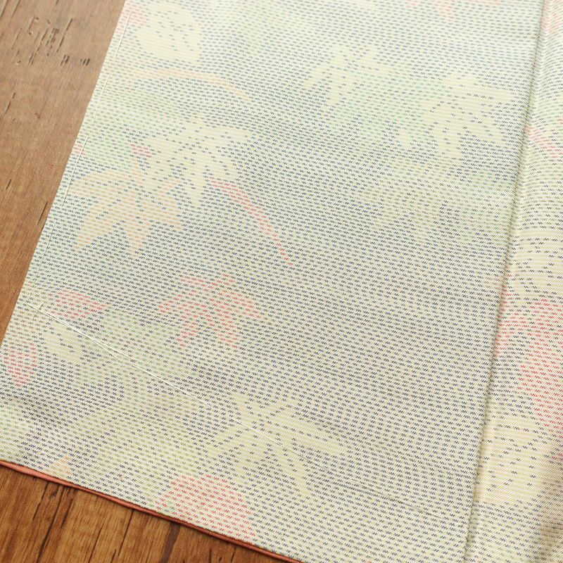 大島紬 良品 証紙あり しつけ糸付き 正絹 身丈161.5cm 裄丈65.5cm 木の葉・植物柄 袷仕立て クリーム_画像12