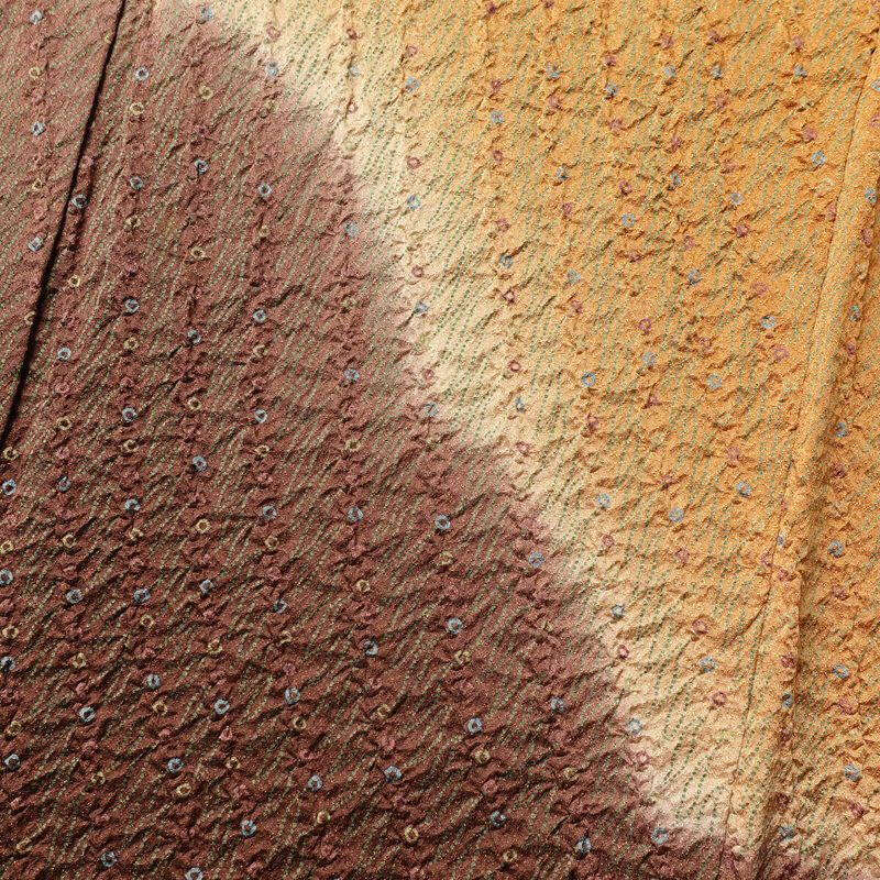 付け下げ 美品 一つ紋付き 正絹 ふくれ織 身丈158cm 裄丈65.5cm 幾何学柄・抽象柄 袷仕立て 茶_画像6