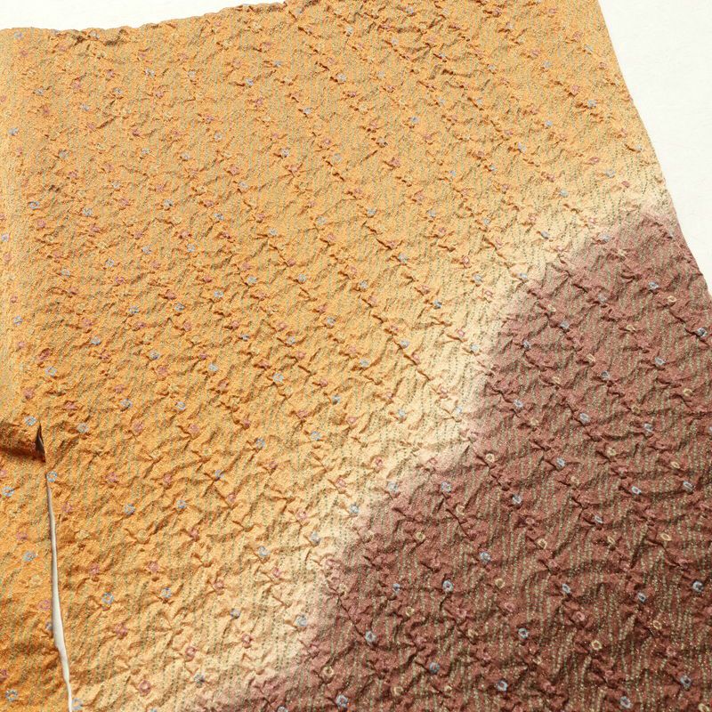 付け下げ 美品 一つ紋付き 正絹 ふくれ織 身丈158cm 裄丈65.5cm 幾何学柄・抽象柄 袷仕立て 茶_画像15