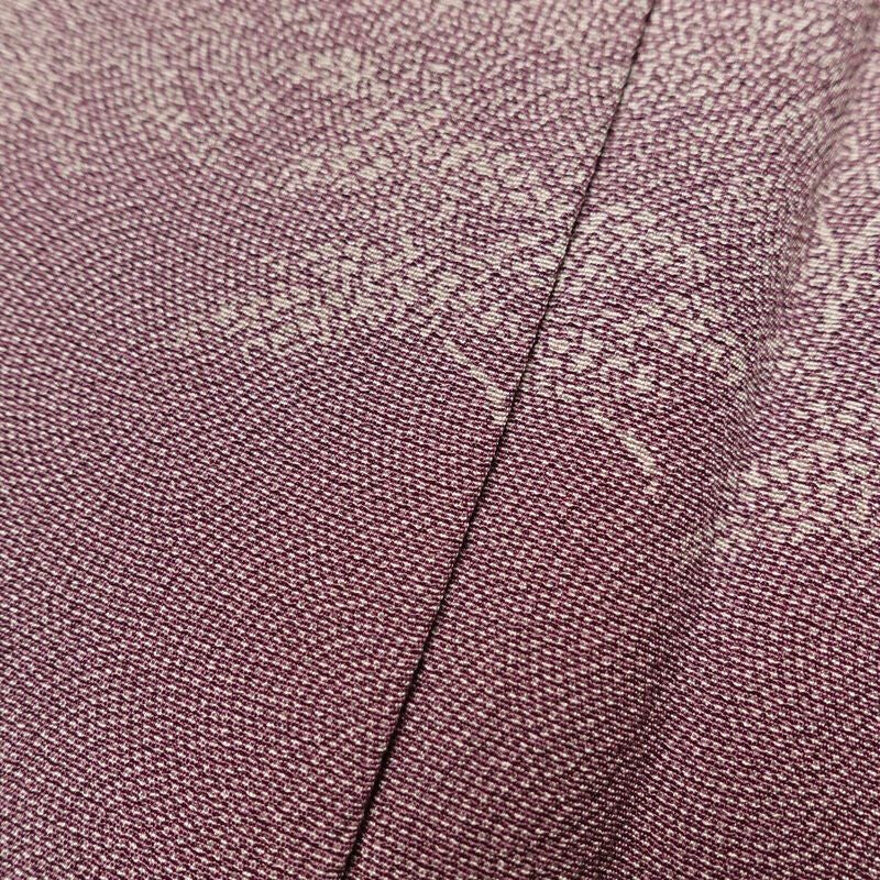 付け下げ 鮫小紋 矢田昇作 伝統工芸士伊勢錐彫士 身丈158.5cm 裄丈64.5cm 良品 縮緬 正絹 古典柄 袷仕立て 紫・藤色_画像8