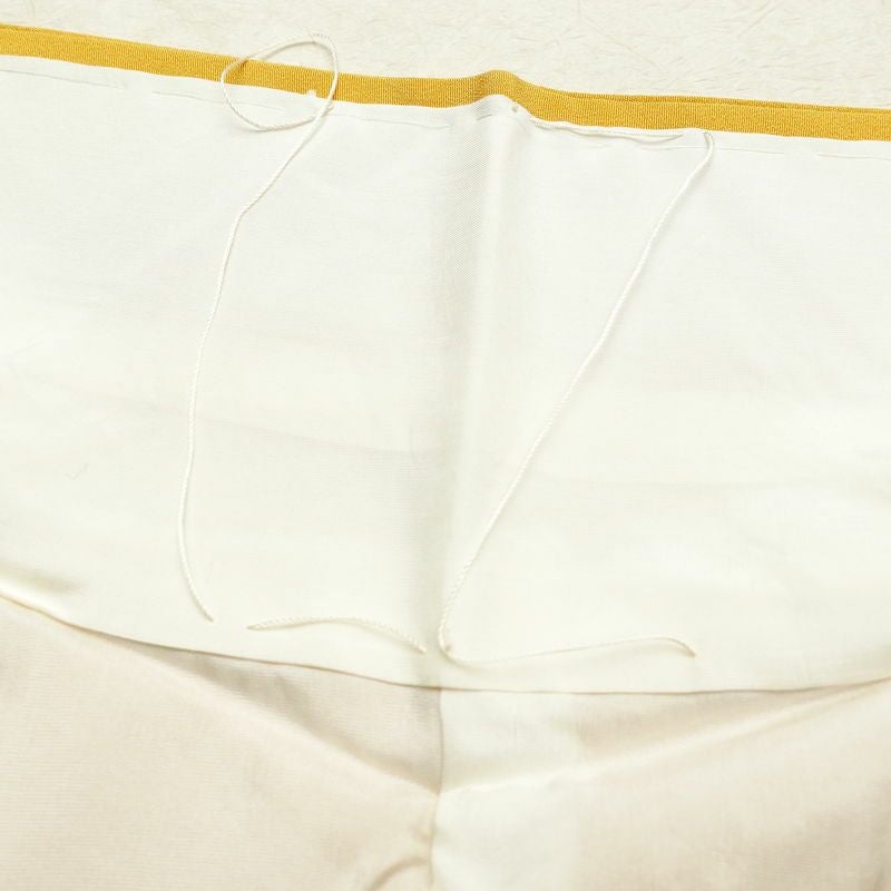 付け下げ 縮緬 一つ紋付き 正絹 木の葉・植物柄 袷仕立て 身丈156.5cm 裄丈67cm 松 箔 黄・黄土色_画像20