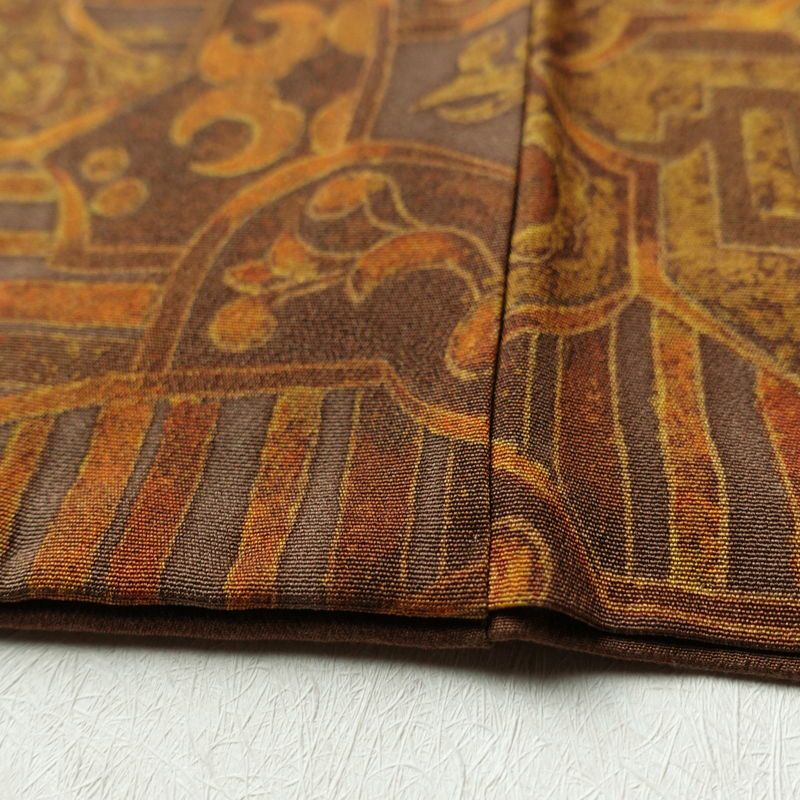 小紋 縮緬 正絹 幾何学柄・抽象柄 袷仕立て 身丈157.5cm 裄丈64cm 茶_画像9