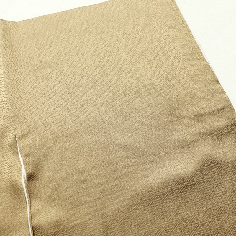 色留袖 良品 一つ紋付き 金駒刺繍 綸子 正絹 木の葉・植物柄 袷仕立て 身丈160cm 裄丈64cm 箔 黄・黄土色_画像13