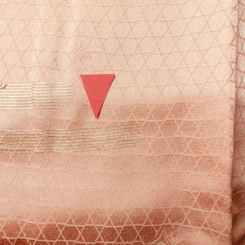 付け下げ 良品 しつけ糸付き 正絹 木の葉・植物柄 袷仕立て 身丈167.5cm 裄丈65.5cm 刺繍 金彩 附下 ピンク_画像7