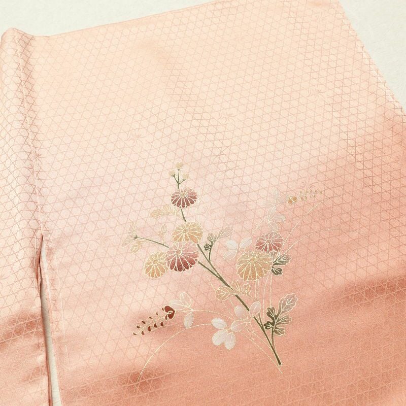 付け下げ 良品 しつけ糸付き 正絹 木の葉・植物柄 袷仕立て 身丈167.5cm 裄丈65.5cm 刺繍 金彩 附下 ピンク_画像13