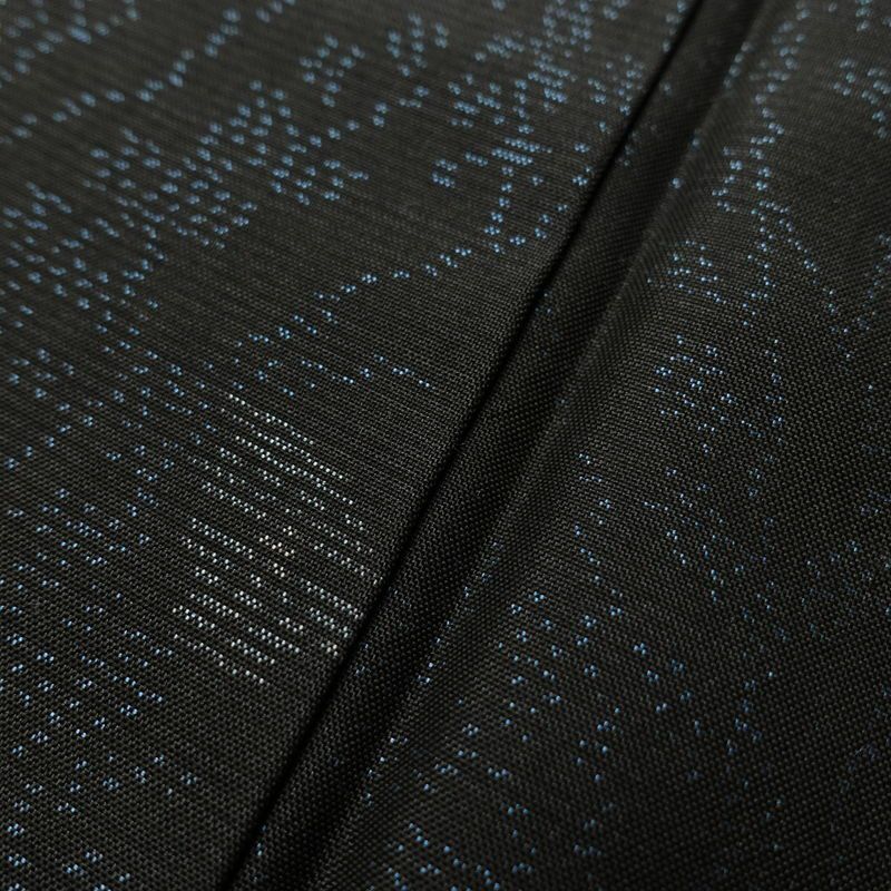 大島紬 証紙なし 正絹 木の葉・植物柄 袷仕立て 身丈151.5cm 裄丈63.5cm 黒_画像7