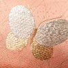 付け下げ 良品 綸子 正絹 蝶・昆虫柄 袷仕立て 身丈160.5cm 裄丈64.5cm 刺繍 金糸 金彩 蝶 ピンク_画像10