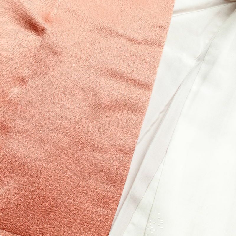 付け下げ 良品 綸子 正絹 蝶・昆虫柄 袷仕立て 身丈160.5cm 裄丈64.5cm 刺繍 金糸 金彩 蝶 ピンク_画像15