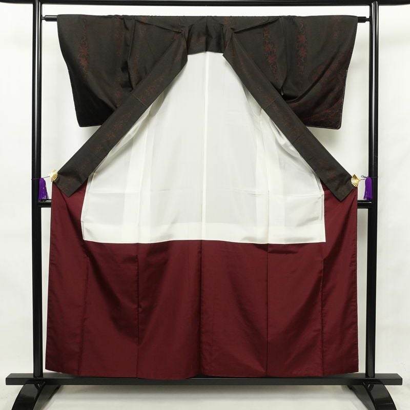 付け下げ 紬生地 良品 絞り 正絹 幾何学柄・抽象柄 袷仕立て 身丈158.5cm 裄丈63cm 着物 茶_画像3