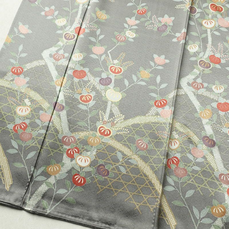 訪問着 正絹 花柄 袷仕立て 身丈168cm 裄丈65cm 金彩 共八掛 菊 グレー_画像4