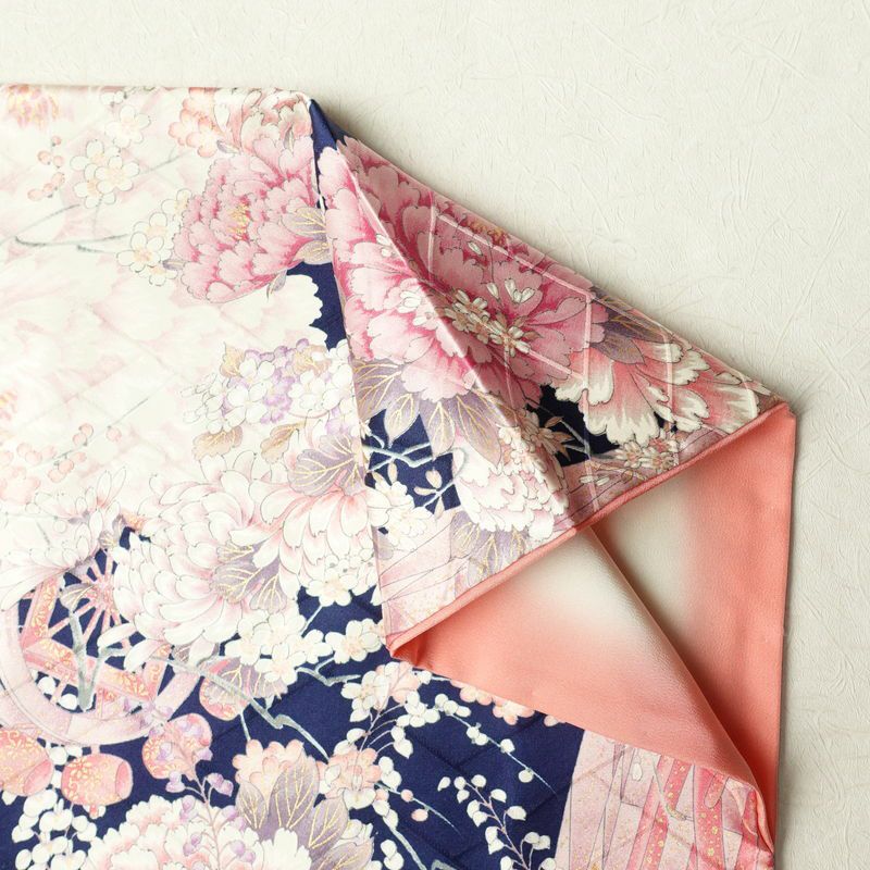 振袖 良品 正絹 花柄 袷仕立て 身丈157cm 裄丈64.5cm 箔 金彩 着物 青・紺_画像15