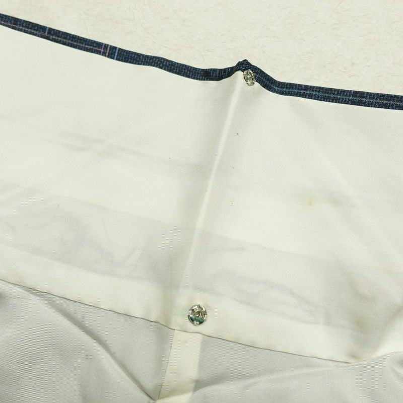 紬 正絹 花柄 袷仕立て 身丈151cm 裄丈61.5cm 一部しつけ糸付き 紬着物 青・紺_画像20