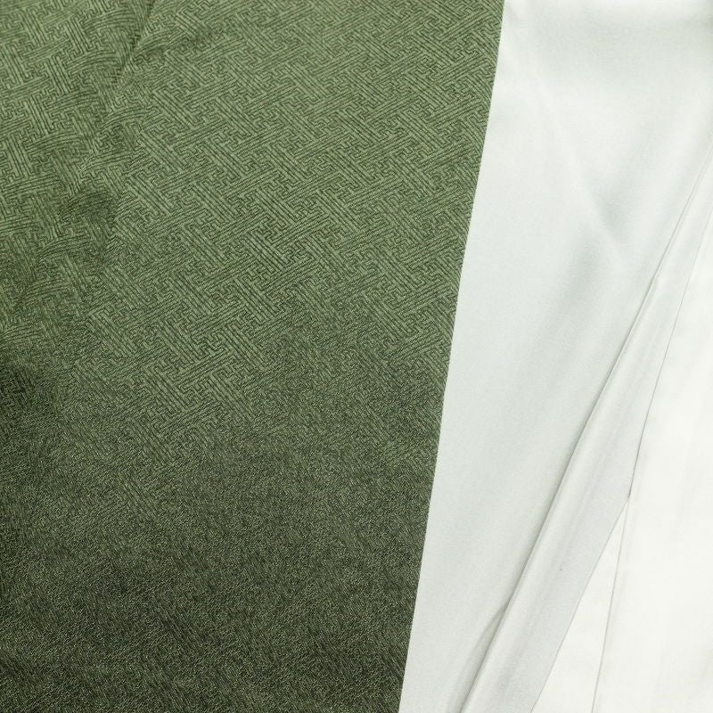 付け下げ 良品 一つ紋付き 正絹 古典柄 袷仕立て 身丈162cm 裄丈65.5cm 箔 刺繍 金彩 附下 着物 緑・うぐいす色_画像17