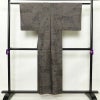 大島紬 証紙あり 正絹 幾何学柄・抽象柄 袷仕立て 身丈152cm 裄丈63.5cm 着物 グレー_画像2