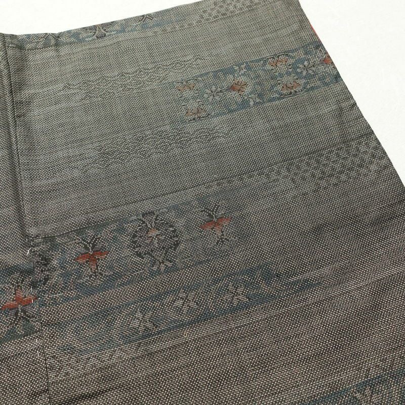 大島紬 証紙あり 正絹 幾何学柄・抽象柄 袷仕立て 身丈152cm 裄丈63.5cm 着物 グレー_画像10