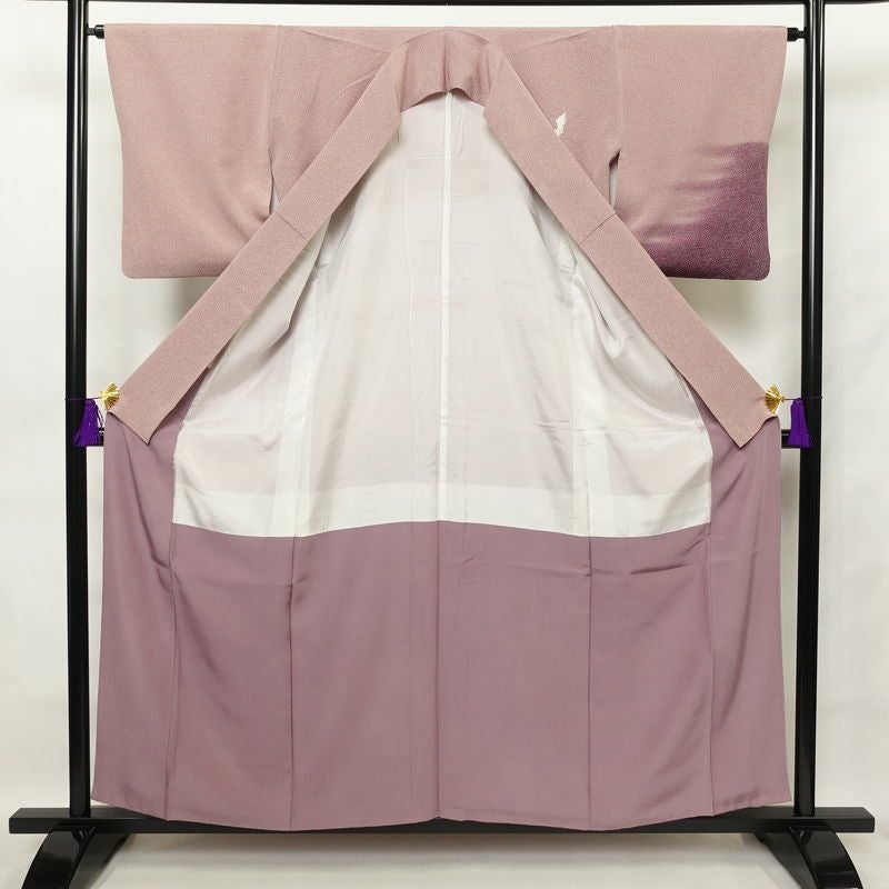 付け下げ 縮緬 正絹 人物・動物柄 袷仕立て 身丈157.5cm 裄丈64.5cm 附下 着物 刺繍 ピンク_画像3