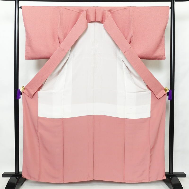 色無地 良品 丹後ちりめん しつけ糸付き 一つ紋付き 正絹 無地 袷仕立て 身丈163cm 裄丈66.5cm 着物 ピンク_画像3