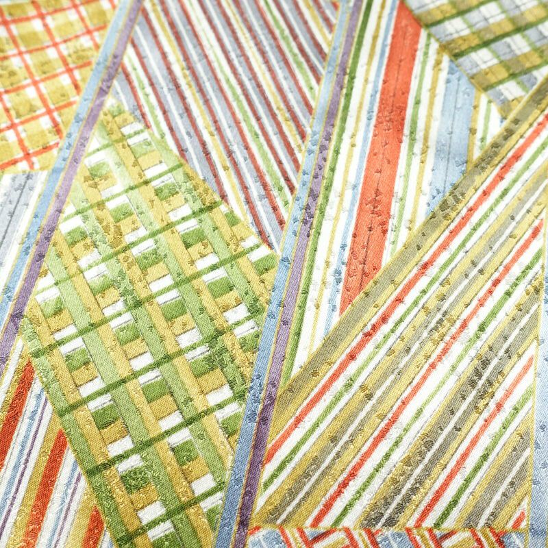 小紋 良品 総柄 正絹 幾何学柄・抽象柄 袷仕立て 身丈158cm 裄丈66cm 多色使い_画像6