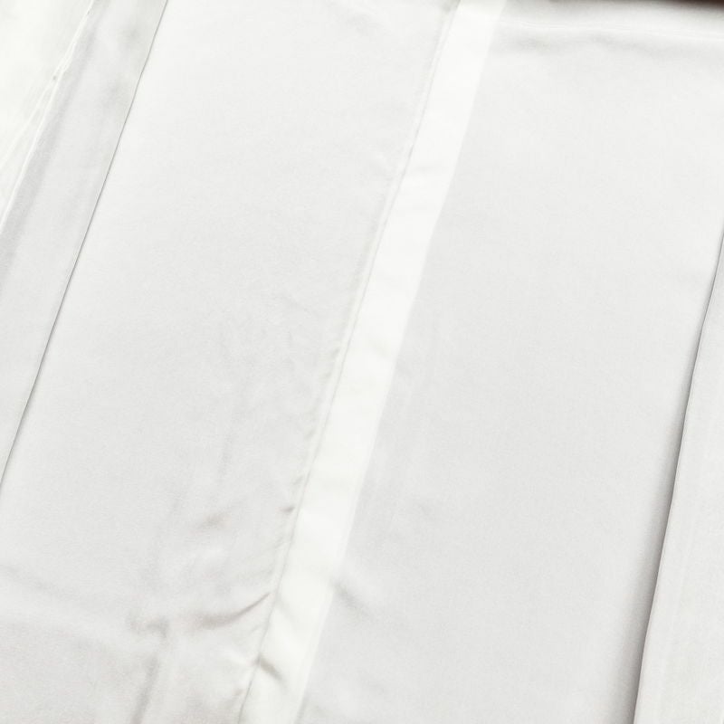 付け下げ 良品 金駒刺繍 綸子 正絹 古典柄 袷仕立て 身丈158cm 裄丈66.5cm 箔 刺繍 共八掛 金彩 着物 附下 赤・朱_画像18