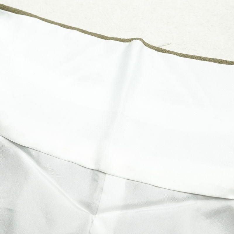 色無地 良品 落款入り しつけ糸付き 縮緬 一つ紋付き 正絹 無地 袷仕立て 身丈167cm 裄丈66cm 着物 緑・うぐいす色_画像17