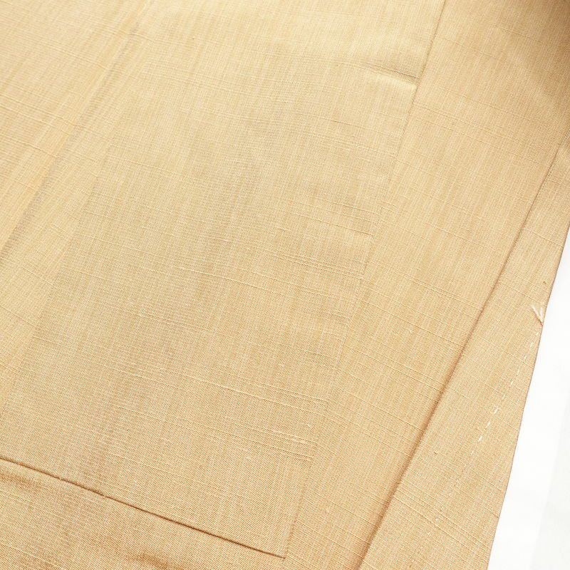 単衣 良品 色無地 紬地 一つ紋付き 正絹 無地 単衣仕立て 身丈156cm 裄丈64cm 紬生地 着物 黄・黄土色_画像16
