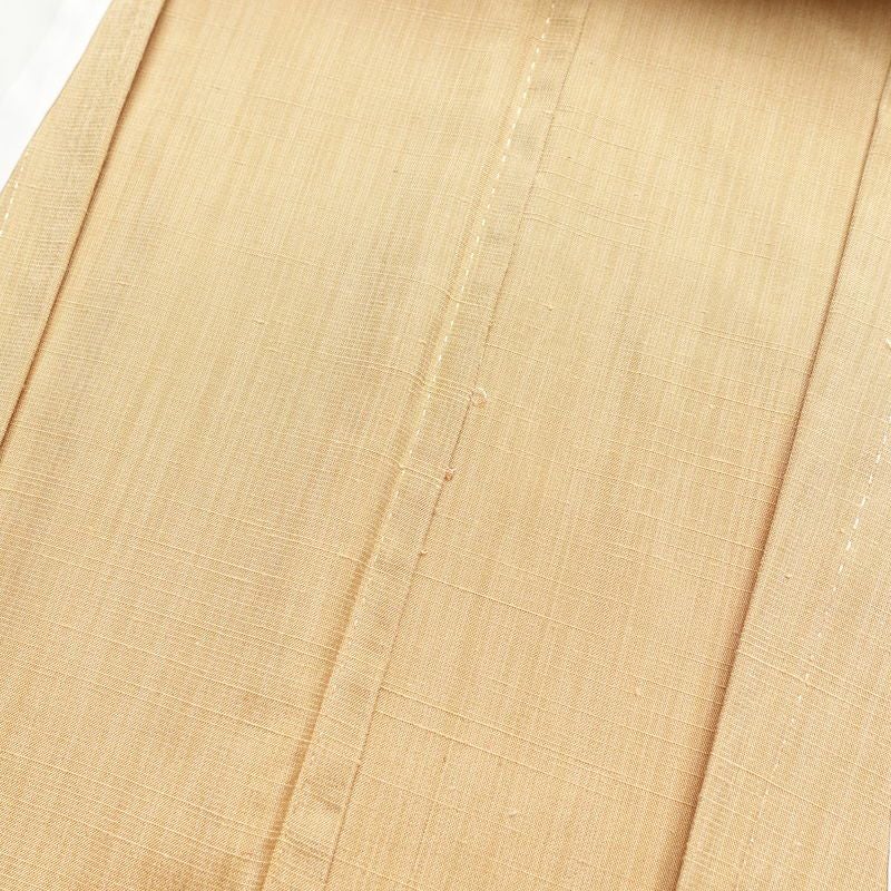 単衣 良品 色無地 紬地 一つ紋付き 正絹 無地 単衣仕立て 身丈156cm 裄丈64cm 紬生地 着物 黄・黄土色_画像17
