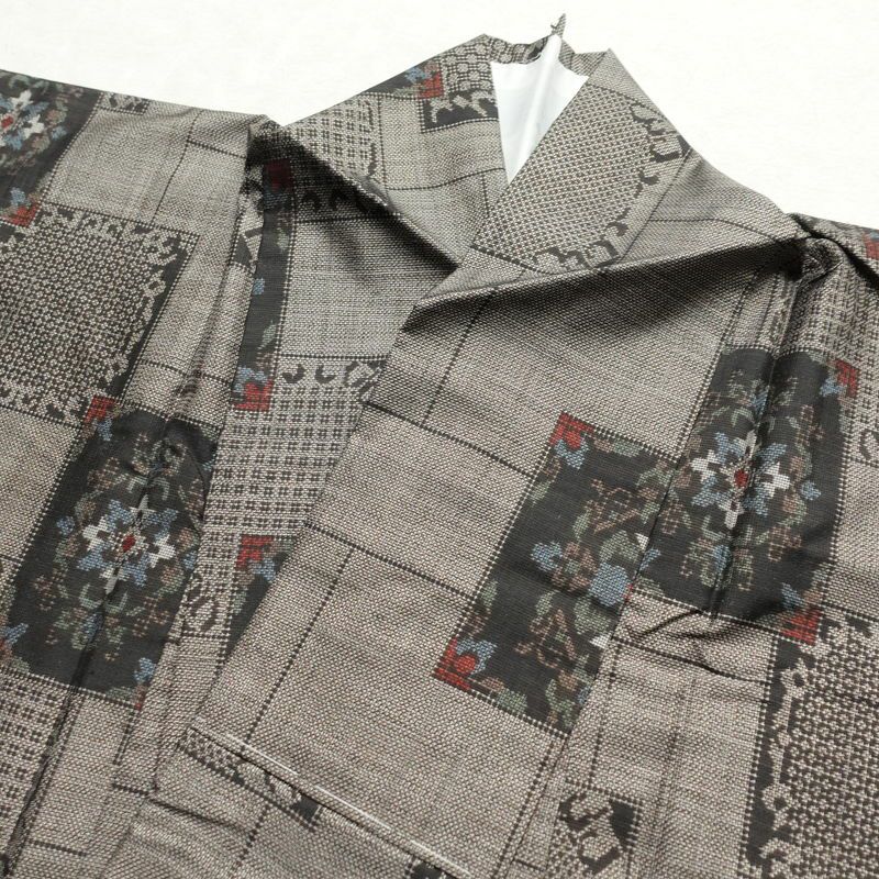 紬 しつけ糸付き 正絹 幾何学柄・抽象柄 袷仕立て 身丈160.5cm 裄丈63.5cm 紬着物 茶_画像15