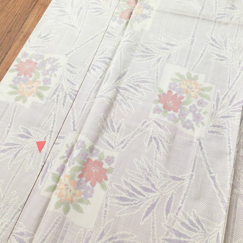 大島紬 良品 証紙なし 正絹 木の葉・植物柄 袷仕立て 身丈163.5cm 裄丈68.5cm 白_画像5