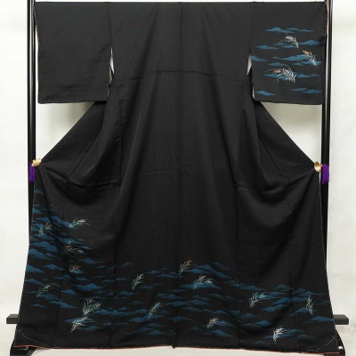 訪問着 良品 しつけ糸付き 正絹 木の葉・植物柄 袷仕立て 身丈170cm 裄丈71cm 箔 附下 着物 黒