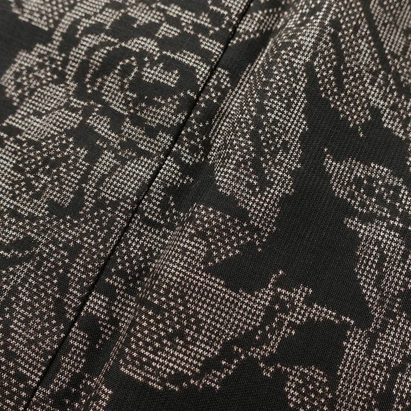 紬 しつけ糸付き 正絹 花柄 袷仕立て 身丈156cm 裄丈66.5cm 紬着物 黒_画像7